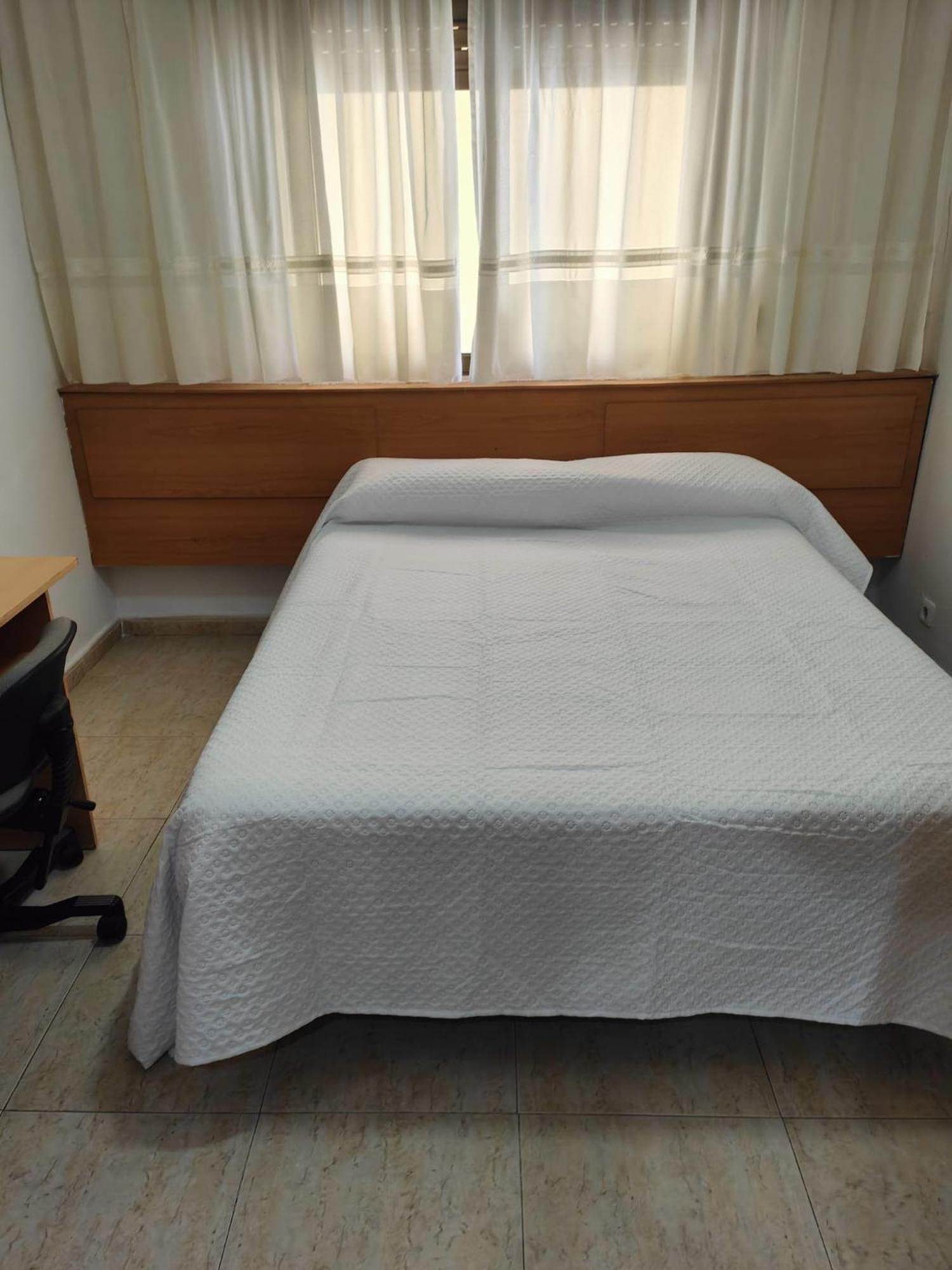 Hostal Jose Luis Брунете Экстерьер фото