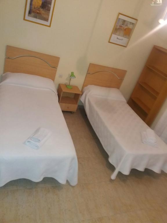 Hostal Jose Luis Брунете Экстерьер фото