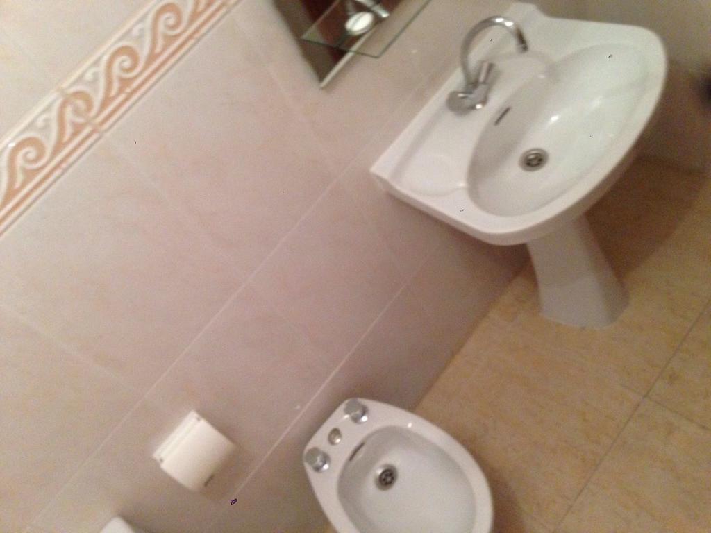 Hostal Jose Luis Брунете Экстерьер фото