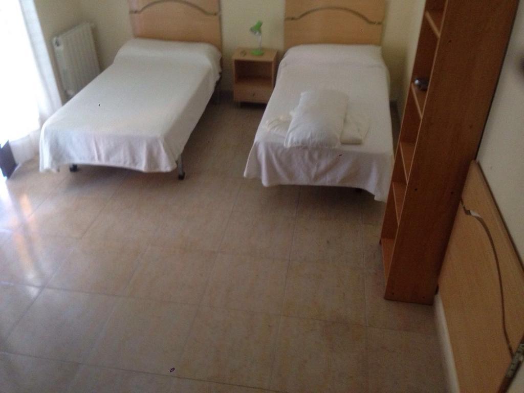 Hostal Jose Luis Брунете Экстерьер фото